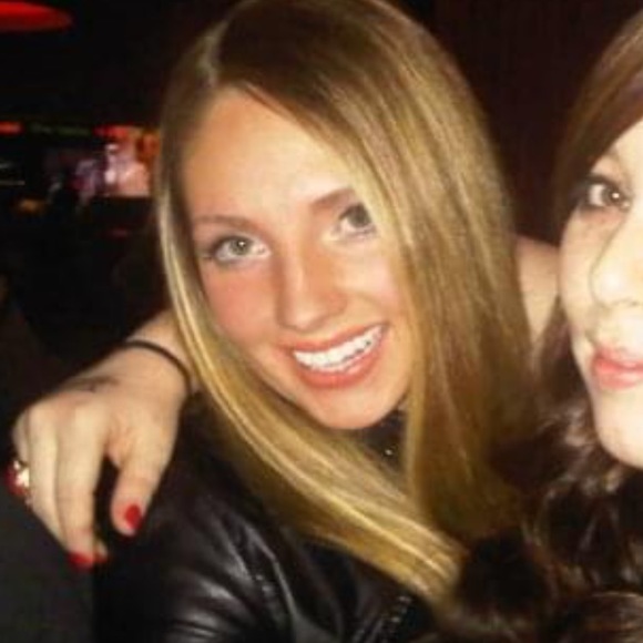 “You catch more bees with honey than with Vinegar” - Picture 8 of 12